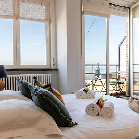 Huswell - Beautiful Spacious Studio With Frontal Sea View นอคเคอ-เฮสท์ ภายนอก รูปภาพ