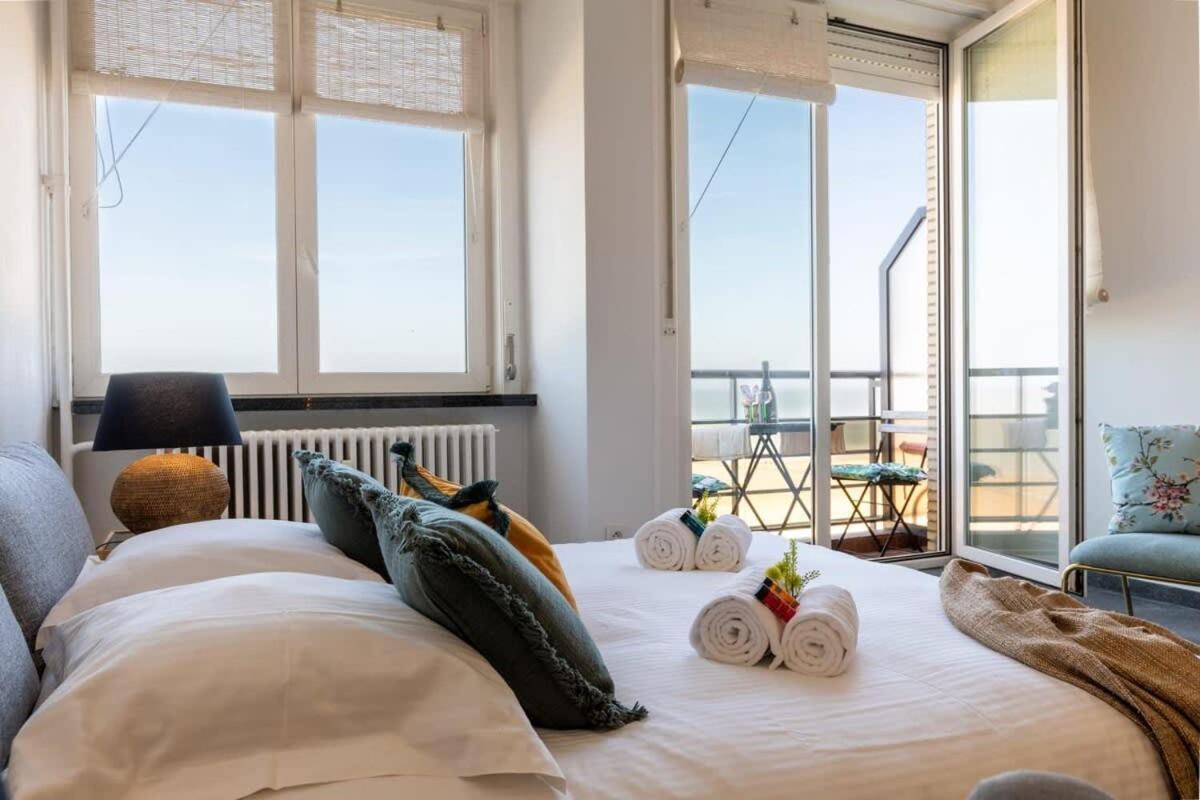 Huswell - Beautiful Spacious Studio With Frontal Sea View นอคเคอ-เฮสท์ ภายนอก รูปภาพ