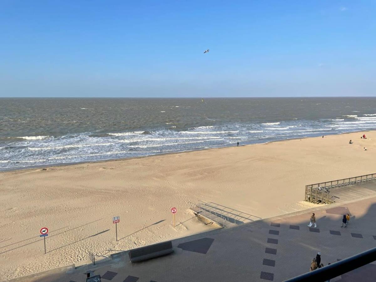Huswell - Beautiful Spacious Studio With Frontal Sea View นอคเคอ-เฮสท์ ภายนอก รูปภาพ