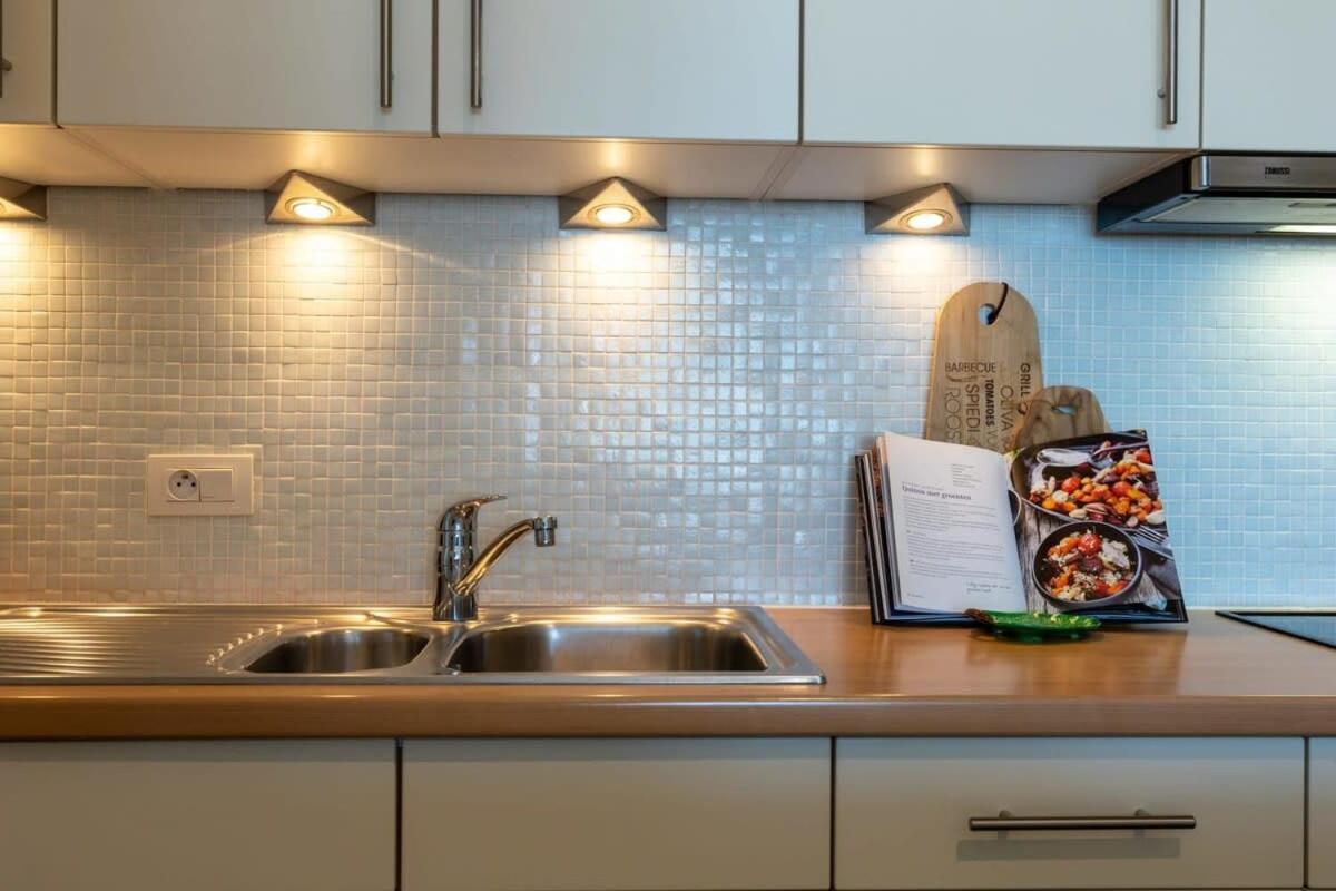 Huswell - Beautiful Spacious Studio With Frontal Sea View นอคเคอ-เฮสท์ ภายนอก รูปภาพ